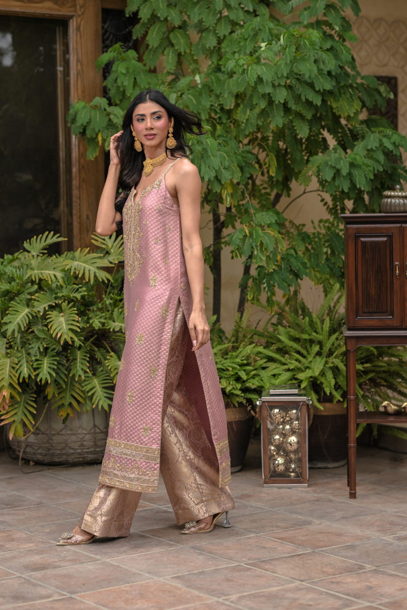 Blushing Rose - Image 3